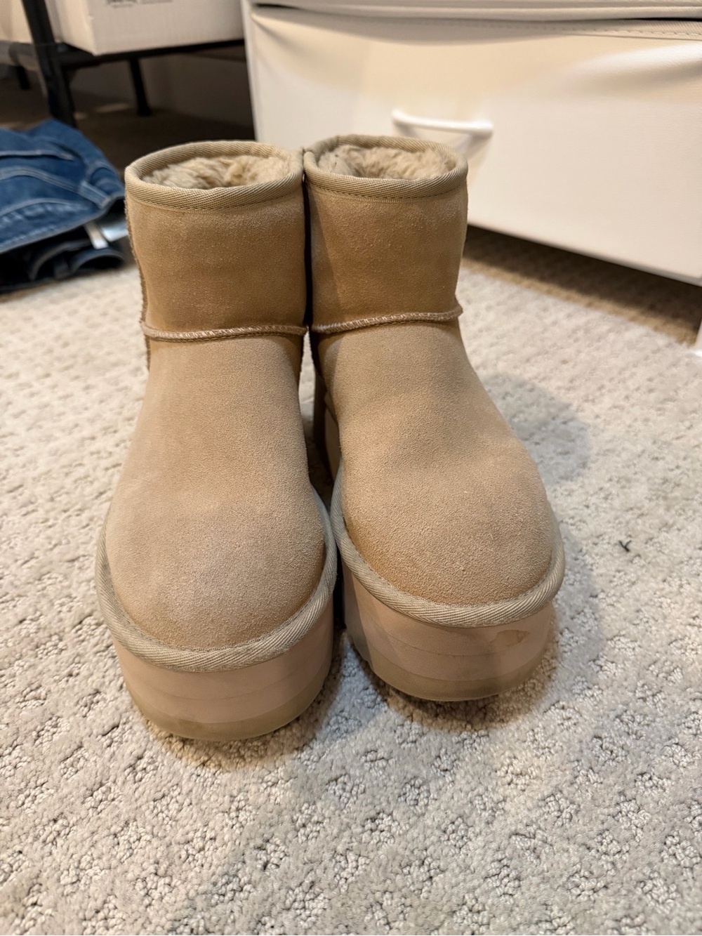 ugg mini platform - Picture 2 of 8